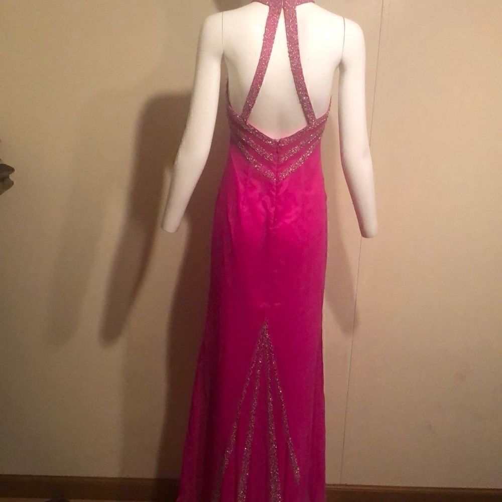 Cassandra 𝐒𝐭𝐨𝐧𝐞 Dress   - Picture 6 of 8